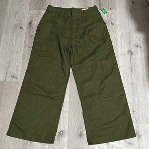 Gap Women’s Olive Green Pleated Linen Pants (NWT) - Size 12